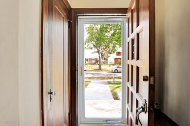 1716 Sunnyside Ave, Lansing, MI 48910 - photo 5