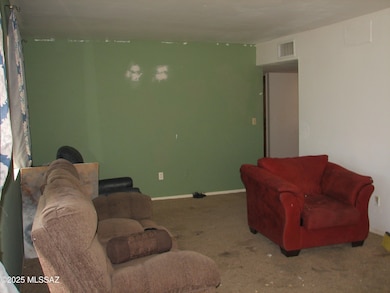 Living Rm