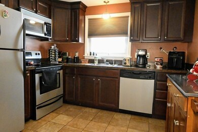 30 Knowles Rd, Worcester, MA 01602 - photo 2