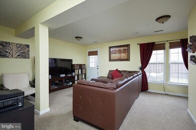 13115 Blossom Hill Way unit 2405, Germantown, MD 20874 - photo 3