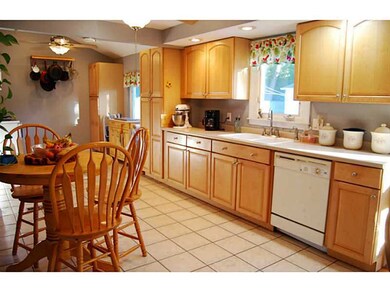 5 Stoneham Dr, Riverside, RI 02915 - photo 7