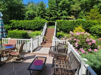 56 Meadowcrest Dr, Bedford, NH 03110 - photo 3