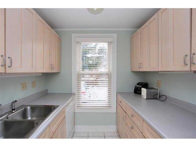 Kitchen. Pantry