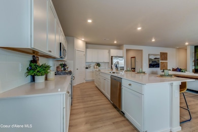 SEA_Gold_CorbinMeadows_Pic_Benton_2242_K