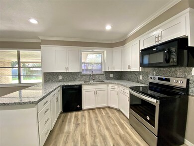 3404 Meadow Ln, Bay City, TX 77414 - photo 7