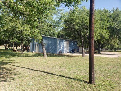 733 Young Rd, Springtown, TX 76082 - photo 3