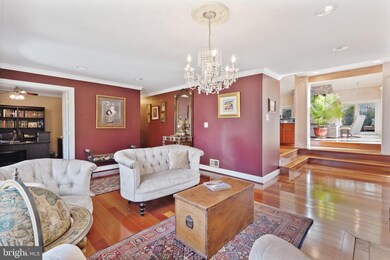 7611 Woodridge Cir, Alexandria, VA 22308 - photo 6