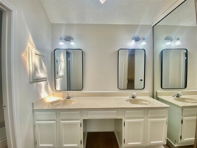 15919 Oak Mountain Dr, Houston, TX 77095 - photo 7