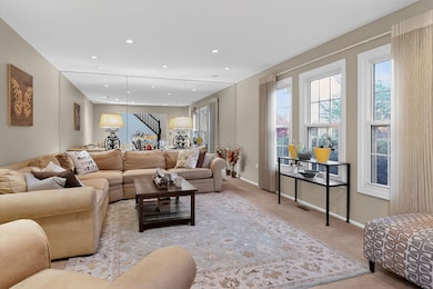 2238 Appleby Dr, Wheaton, IL 60189 - photo 3