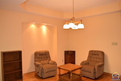 3716 SW Brooklawn Cir, Topeka, KS 66610 - photo 4