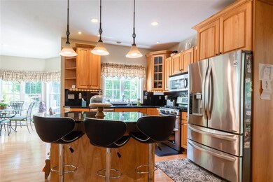 28 Farrwood Dr, Hooksett, NH 03106 - photo 3