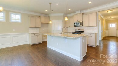 338 Fox Cove Rd, Hendersonville, NC 28792 - photo 5