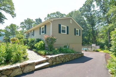 364 Underwood St, Holliston, MA 01746 - photo 4