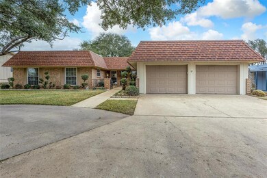 3914 Fairway Dr, Granbury, TX 76049 - photo 3