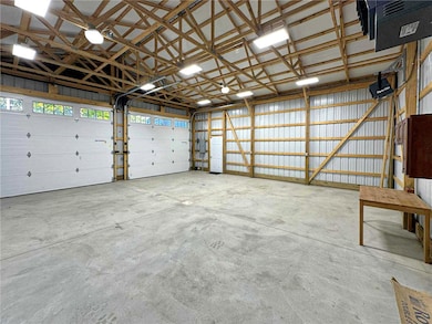 135 Pear Orchard Rd, Coraopolis, PA 15108 - photo 5