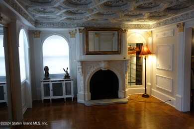 6136 Amboy Rd, Staten Island, NY 10309 - photo 2