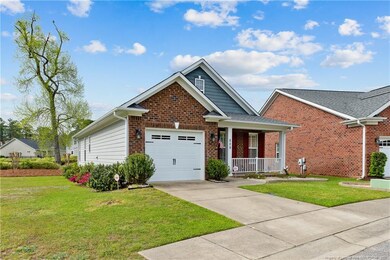 829 Falling Creek Ln, Fayetteville, NC 28304 - photo 3