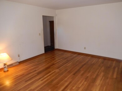 1353 Pegwood Dr, Columbus, OH 43229 - photo 5