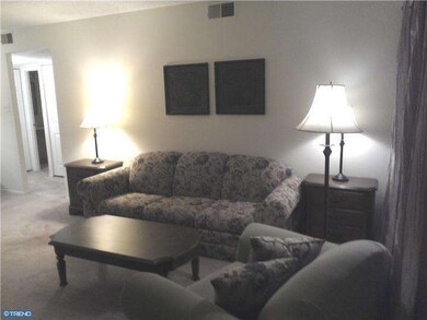 7203 Hilltop Dr unit 93, Brookhaven, PA 19015 - photo 3