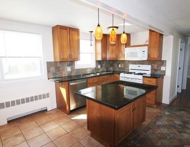 37 Summer St unit 39, Bedford, MA 01730 - photo 2