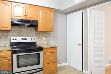 2371 Emerald Heights Ct, Reston, VA 20191 - photo 7