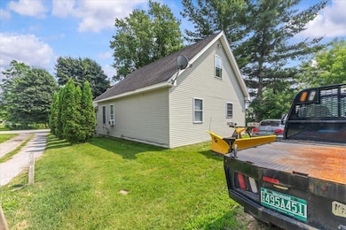 72 N Elm St, Saint Albans, VT 05478 - photo 4