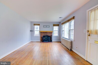 701 Highland Ave, Falls Church, VA 22046 - photo 3