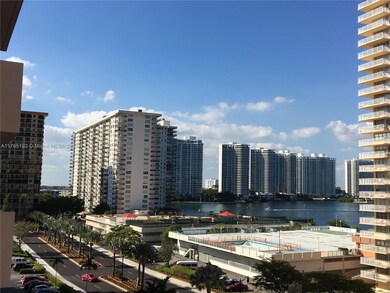 Winston Towers 100 unit 706, Sunny Isles Beach, FL 33160 - photo 4
