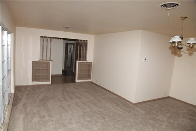 601 Hunter St, Bonham, TX 75418 - photo 5