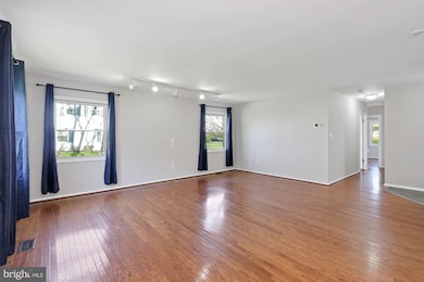 2624 Felter Ln, Bowie, MD 20715 - photo 6