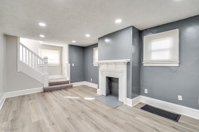 920 Bloomfield Ave, Akron, OH 44302 - photo 3