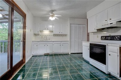 4 Lancelot Ln, Asheville, NC 28806 - photo 6