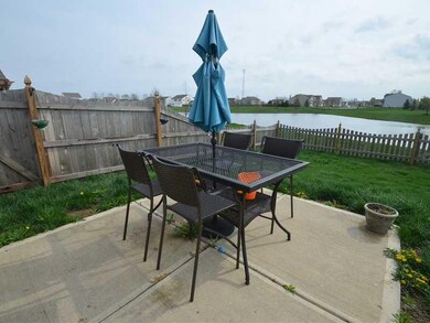 3007 Limber Pine Dr, Whiteland, IN 46184 - photo 3