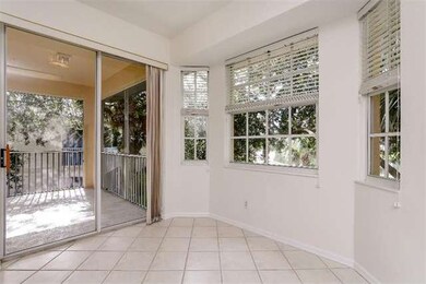 Eat-in Kitchen or Step outside for Candle light Dinner or a sunrise view.