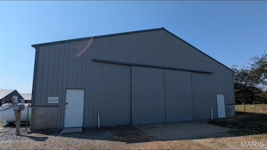 Closed shop 50x120 with electric