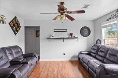 13529 Boise St, Houston, TX 77015 - photo 4