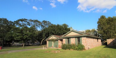 707 Kost Rd, Alvin, TX 77511 - photo 2