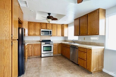 5966 Lupine Ave, Twentynine Palms, CA 92277 - photo 6