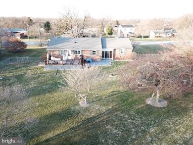 17531 Woodlawn Dr, Hagerstown, MD 21740 - photo 7