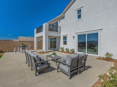 28908 Saddle Cir, Castaic, CA 91384 - photo 4