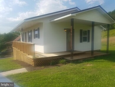 100 1st St, Moorefield, WV 26836 - photo 3