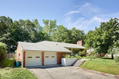 70 Pinehurst Rd, Holyoke, MA 01040 - photo 2