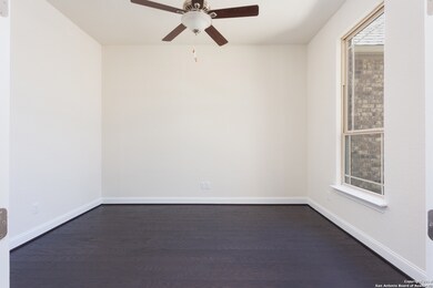 940 Carriage Loop, New Braunfels, TX 78132 - photo 2