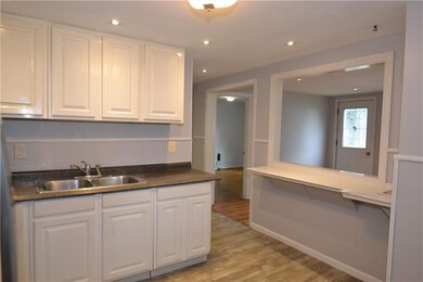 10 Largo Rd, Warwick, RI 02886 - photo 4