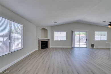 1042 Clover Tip Ct, Las Vegas, NV 89123 - photo 5