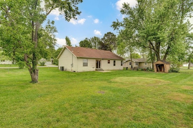 305 N Fairway Ave, Nixa, MO 65714 - photo 3