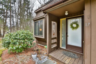 17 Silverton Dr unit U69, Nashua, NH 03062 - photo 3