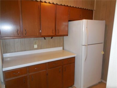 733 Penn Ave, Midland, PA 15059 - photo 7