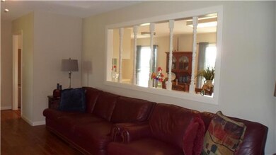 Living Room/Kitchen