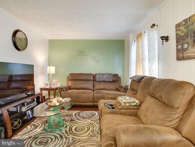 7403 Walker Mill Dr, Capitol Heights, MD 20743 - photo 7